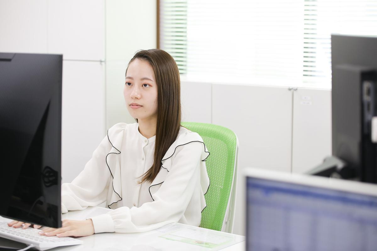 藤垣会計事務所　社員の1日　社内製作チーム